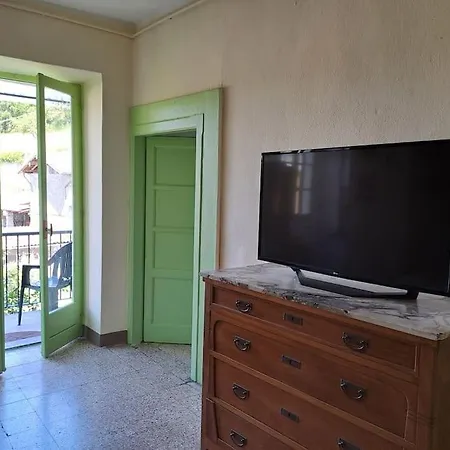 Casa Carla, Velzo, Grandola Ed Uniti, Prázdninový dům Naggio (Lombardy)