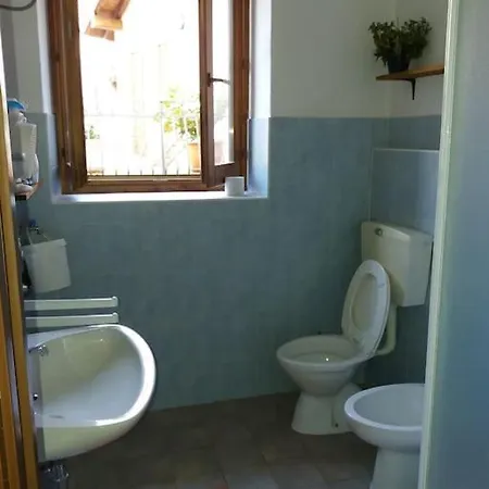 Casa Carla, Velzo 펜션 *