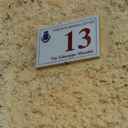 Casa Carla, Velzo